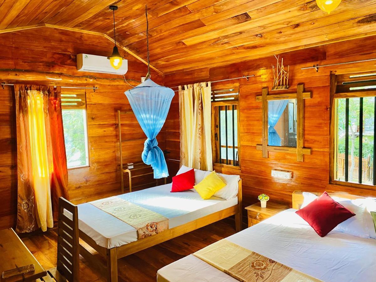 Thought Blooming Hotel Udawalawe Buitenkant foto