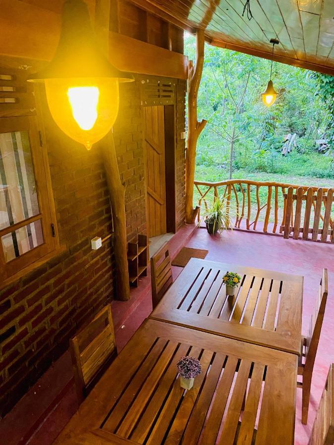 Thought Blooming Hotel Udawalawe Buitenkant foto