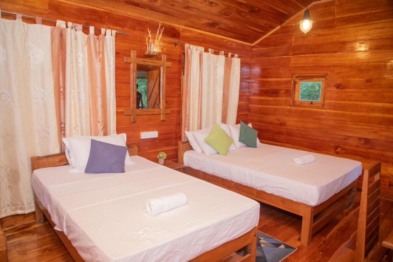 Thought Blooming Hotel Udawalawe Buitenkant foto