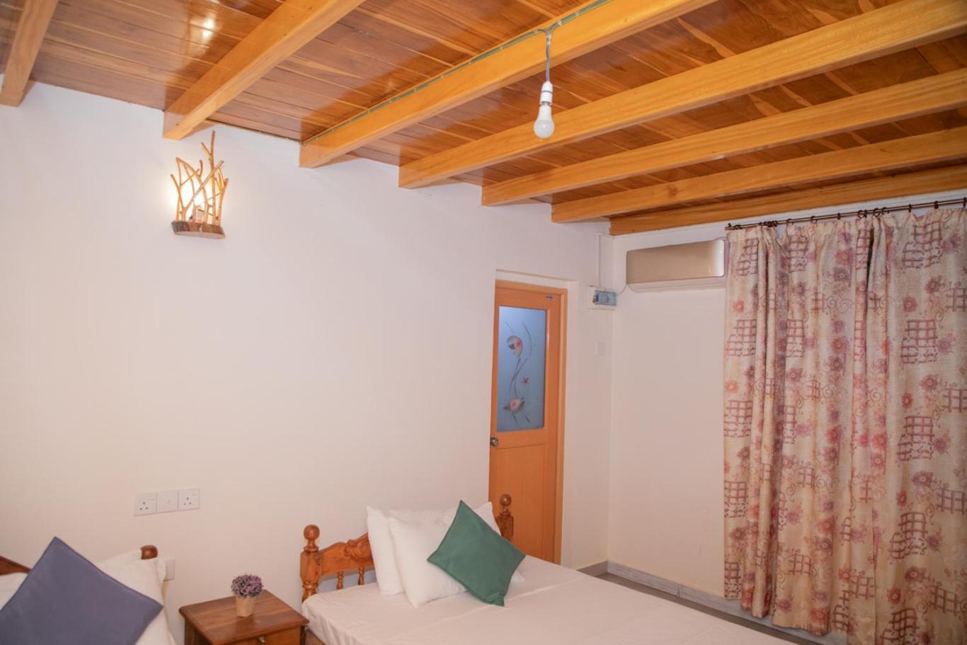 Thought Blooming Hotel Udawalawe Buitenkant foto
