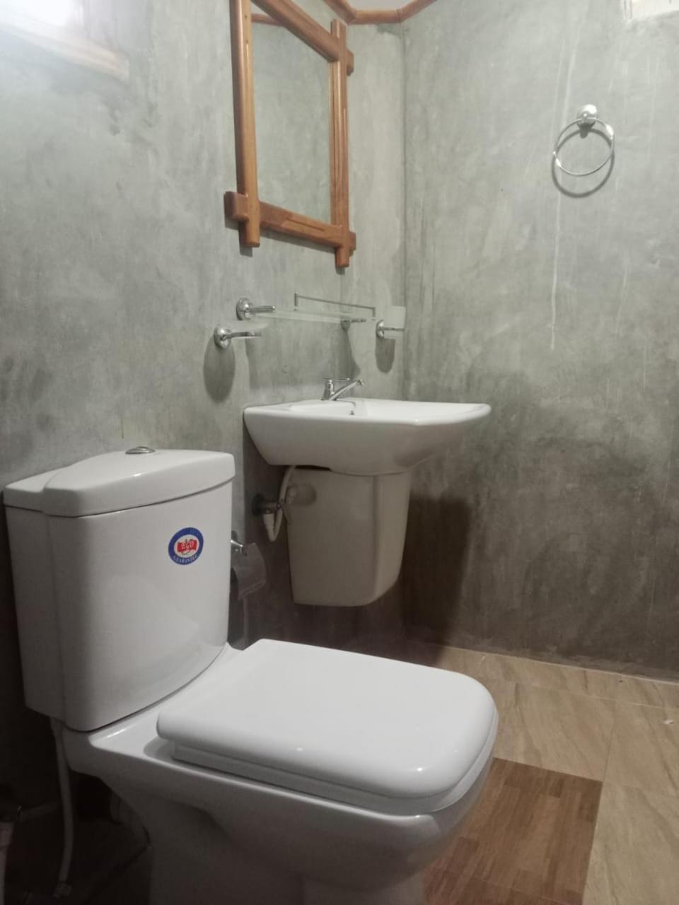 Thought Blooming Hotel Udawalawe Buitenkant foto